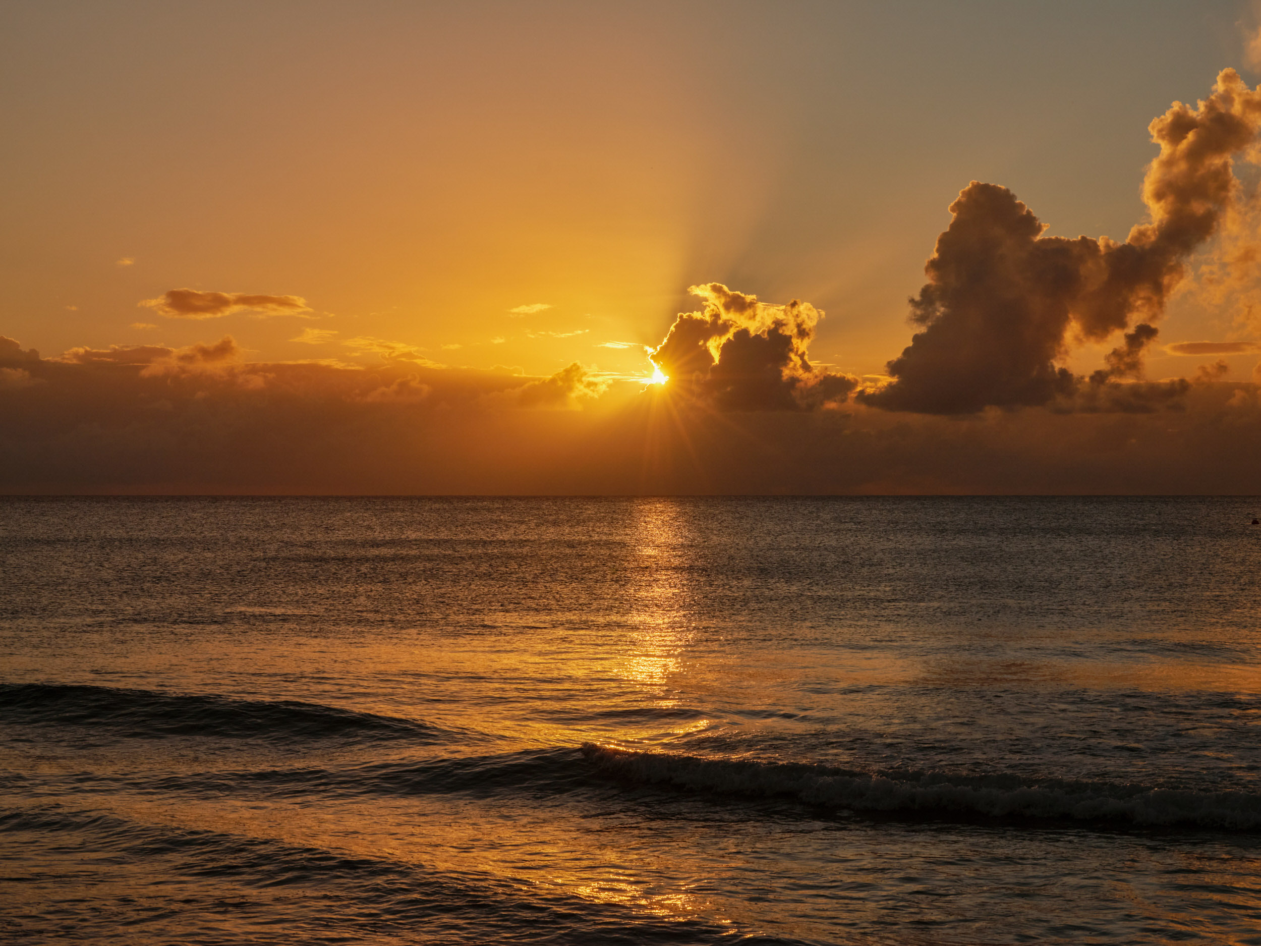 A SUNSET ON MULLINS BEACH IN BARBADOS