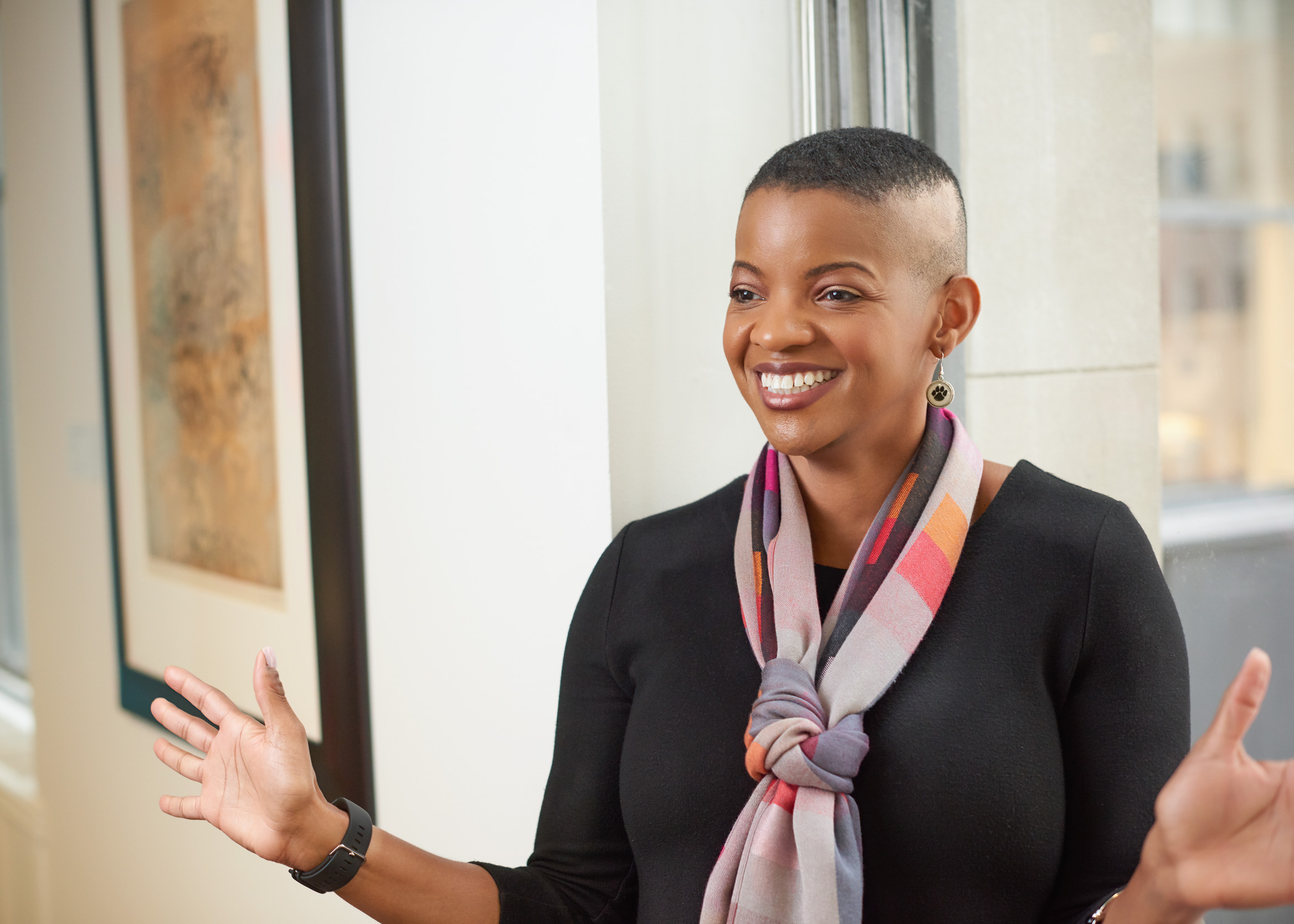 CANDID PORTRAIT OF A TEAM MEMBER AT BANK OF AMERICA 