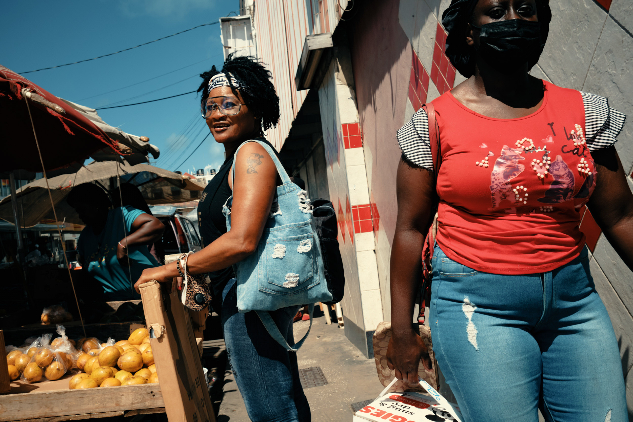 STREET PHOTOGRAPHY IN BRIDGETOWN IN BARBADOS